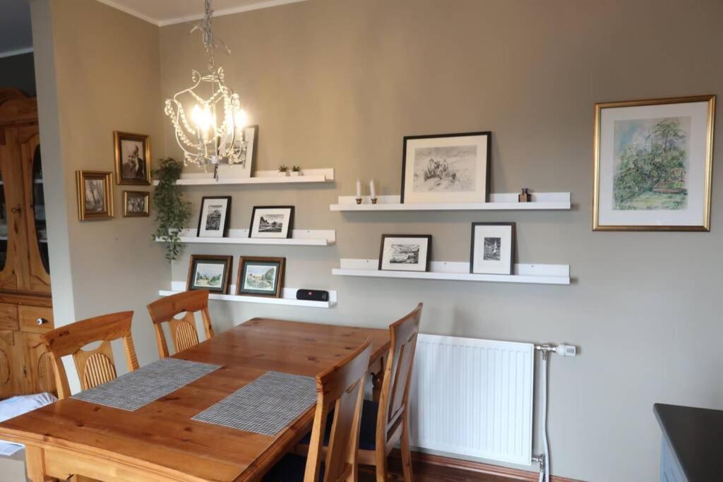 Warm And Welcoming Flat Downtown Akureyri Apartment Екстериор снимка